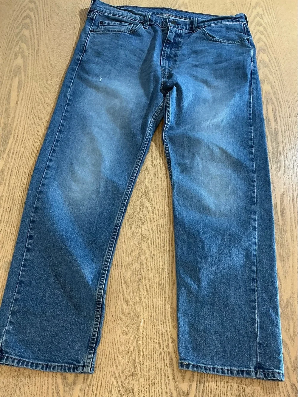 Levi’s 505 Men’s W36 L30 Regular Straight Jeans Medium Wash Distressed